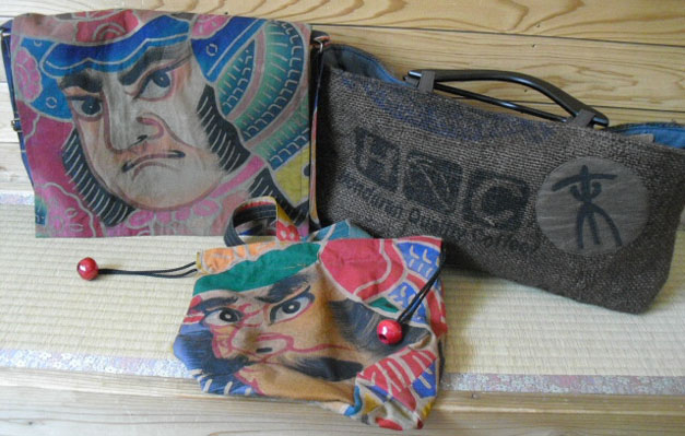 �����C�N������i